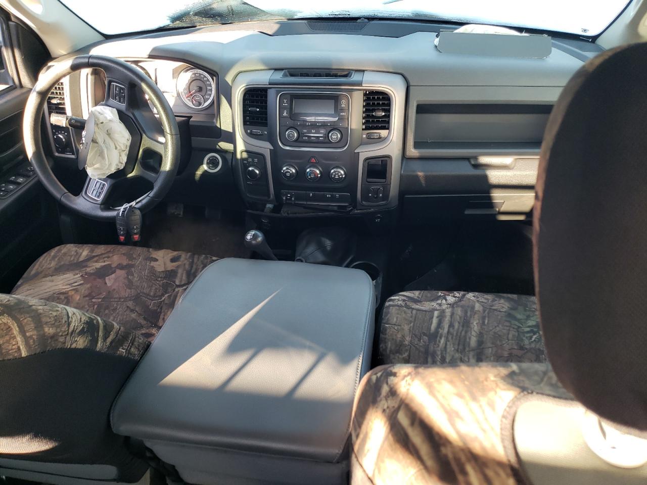 2015 RAM 2500 - Image 8