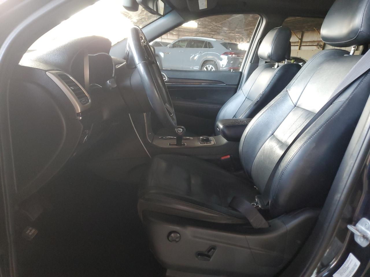2014 Jeep Grand Cherokee - Image 7