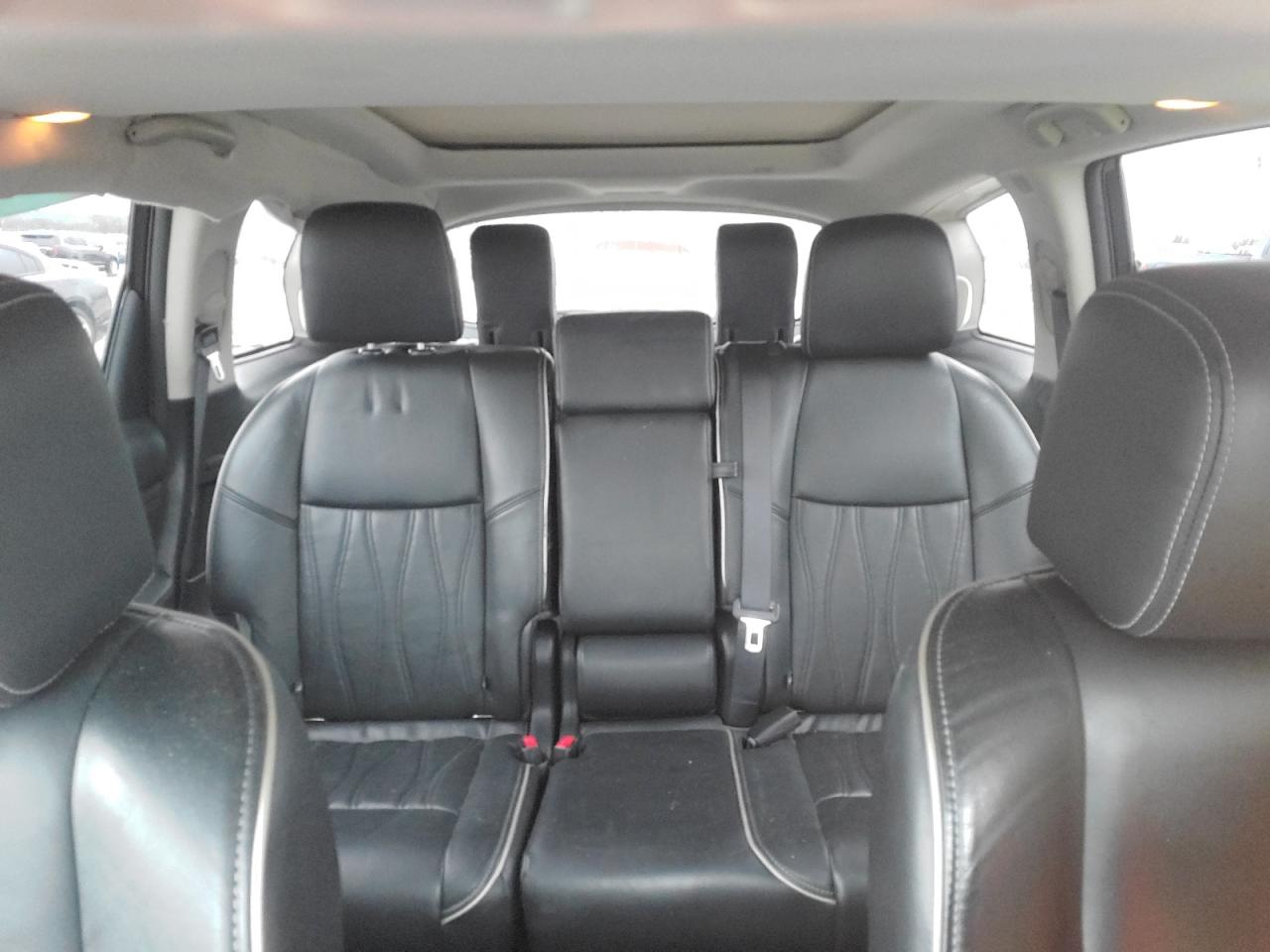 2017 Infiniti QX60 - Image 10