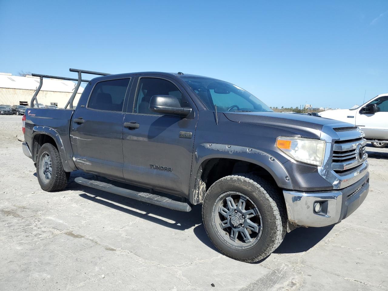 2016 Toyota Tundra - Image 4