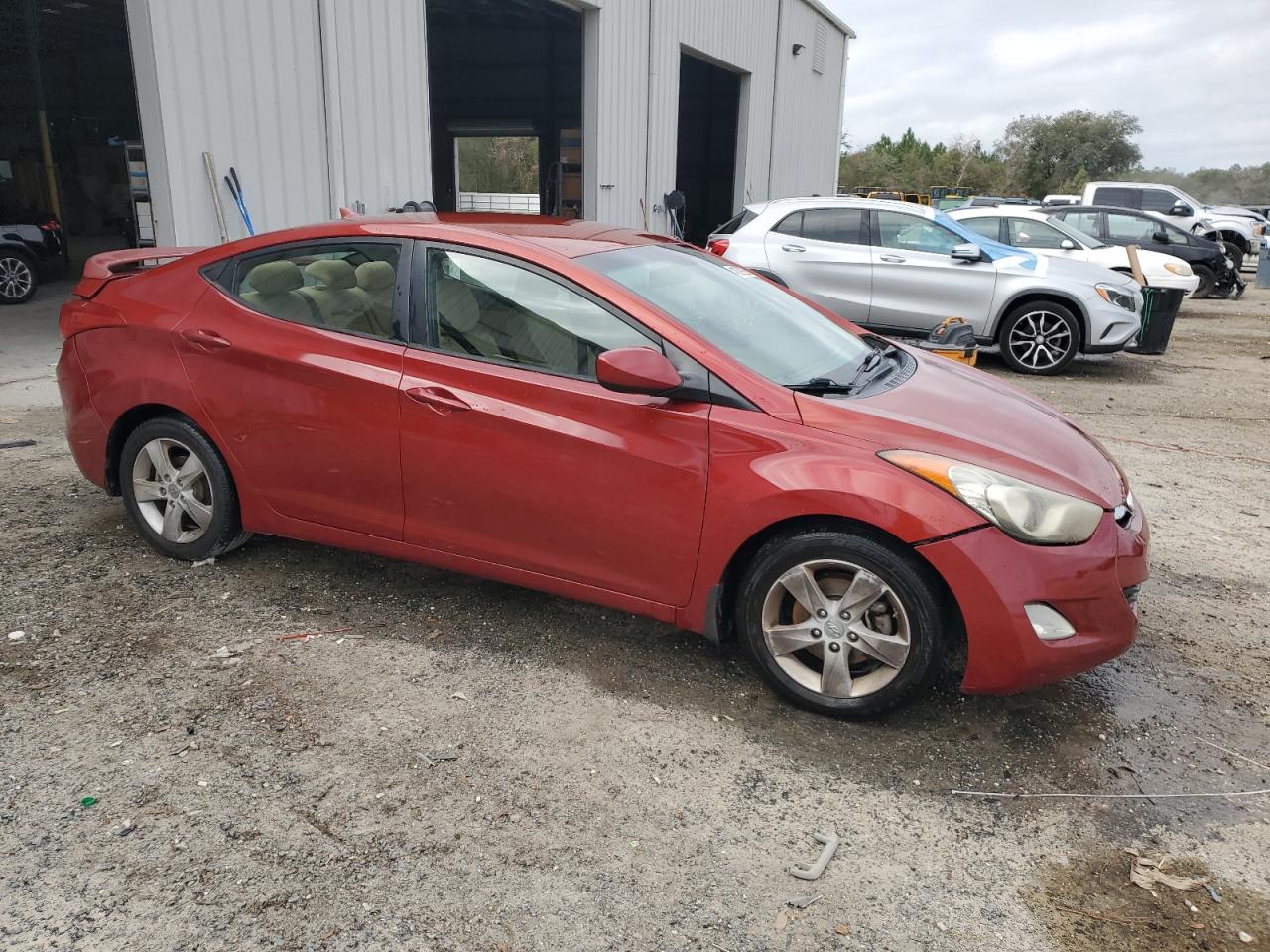 2013 Hyundai Elantra - Image 4