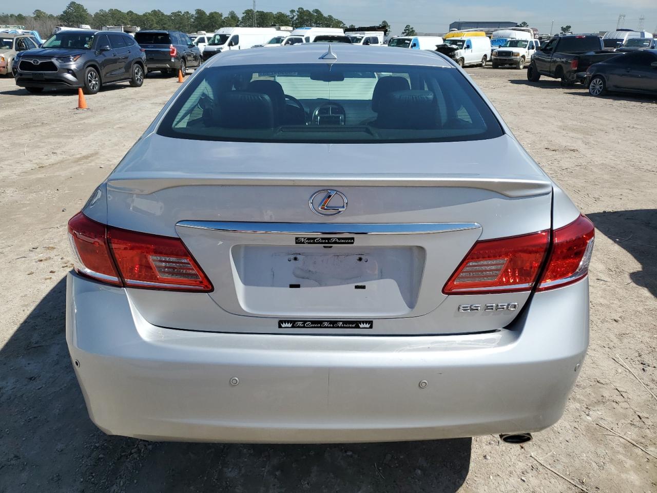 2011 Lexus ES - Image 6