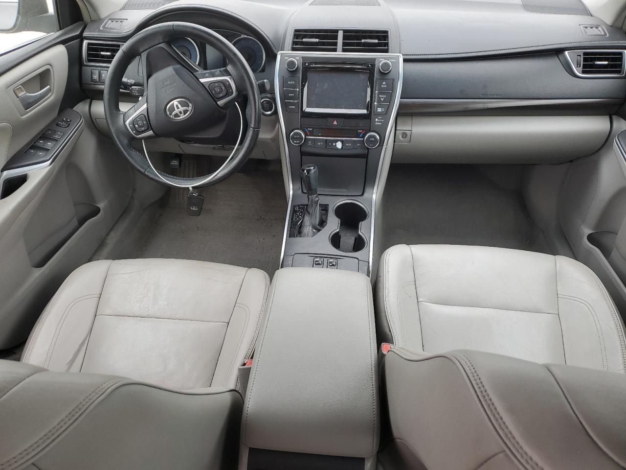 2015 Toyota Camry - Image 8