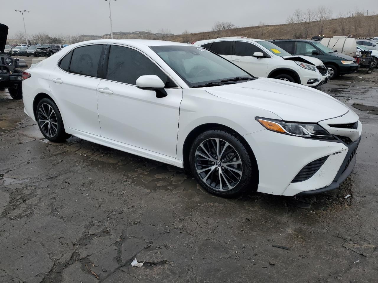 2018 Toyota Camry - Image 4