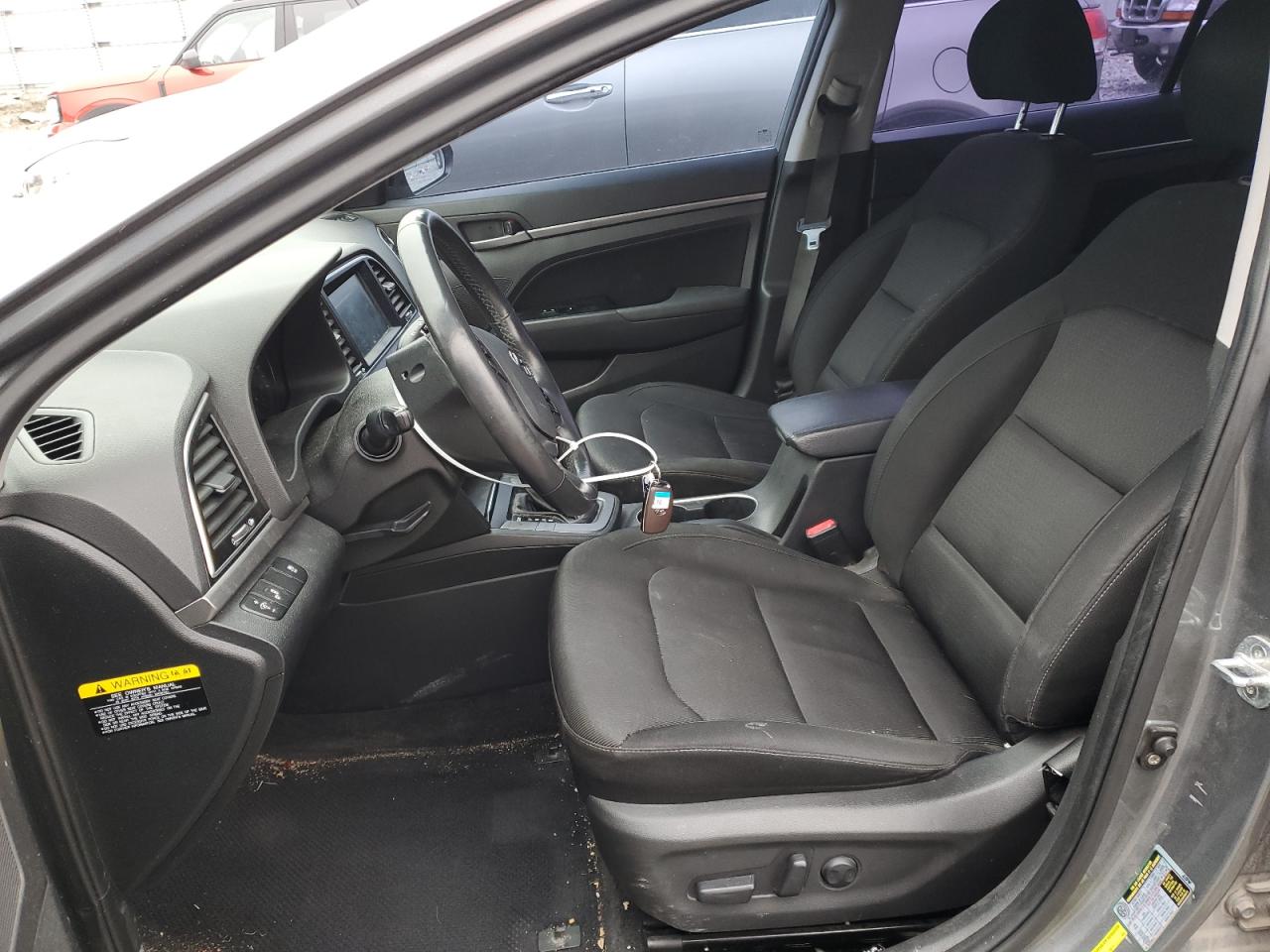 2017 Hyundai Elantra - Image 7