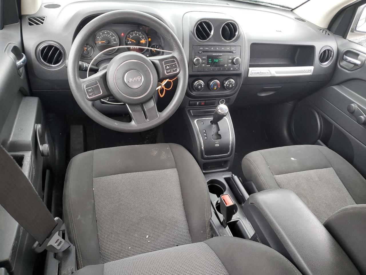 2017 Jeep Compass - Image 8