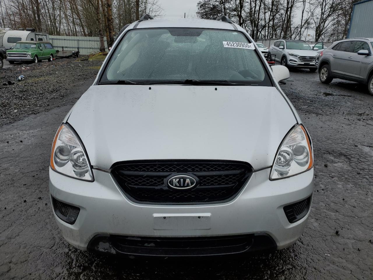 2009 Kia Rondo - Image 5