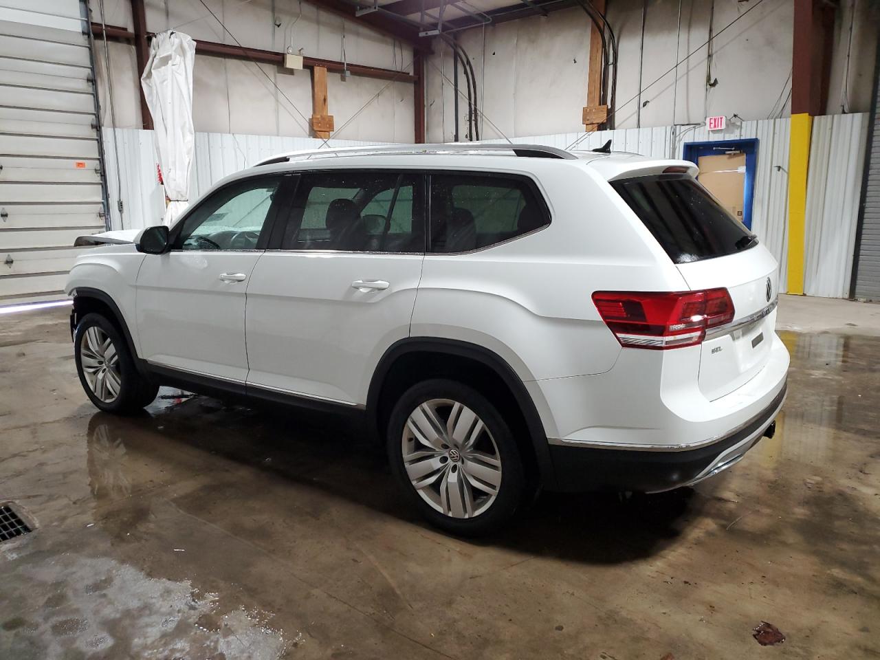 2019 Volkswagen Atlas - Image 2
