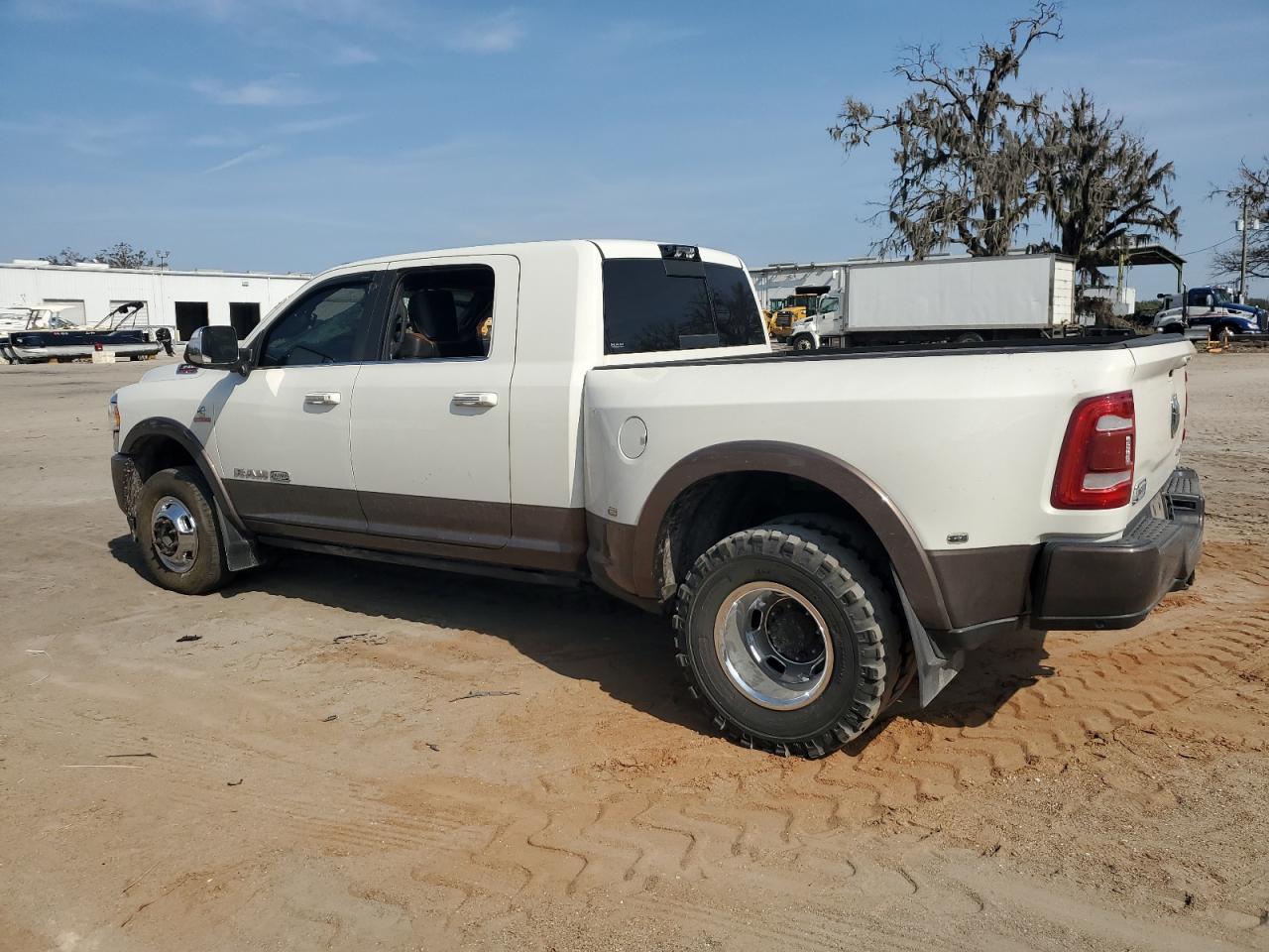 2021 RAM 3500 - Image 2