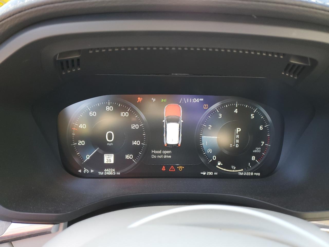 2021 Volvo XC60 - Image 9