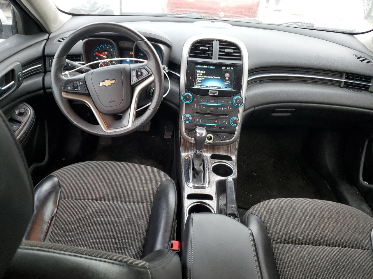 2016 Chevrolet Malibu - Image 8