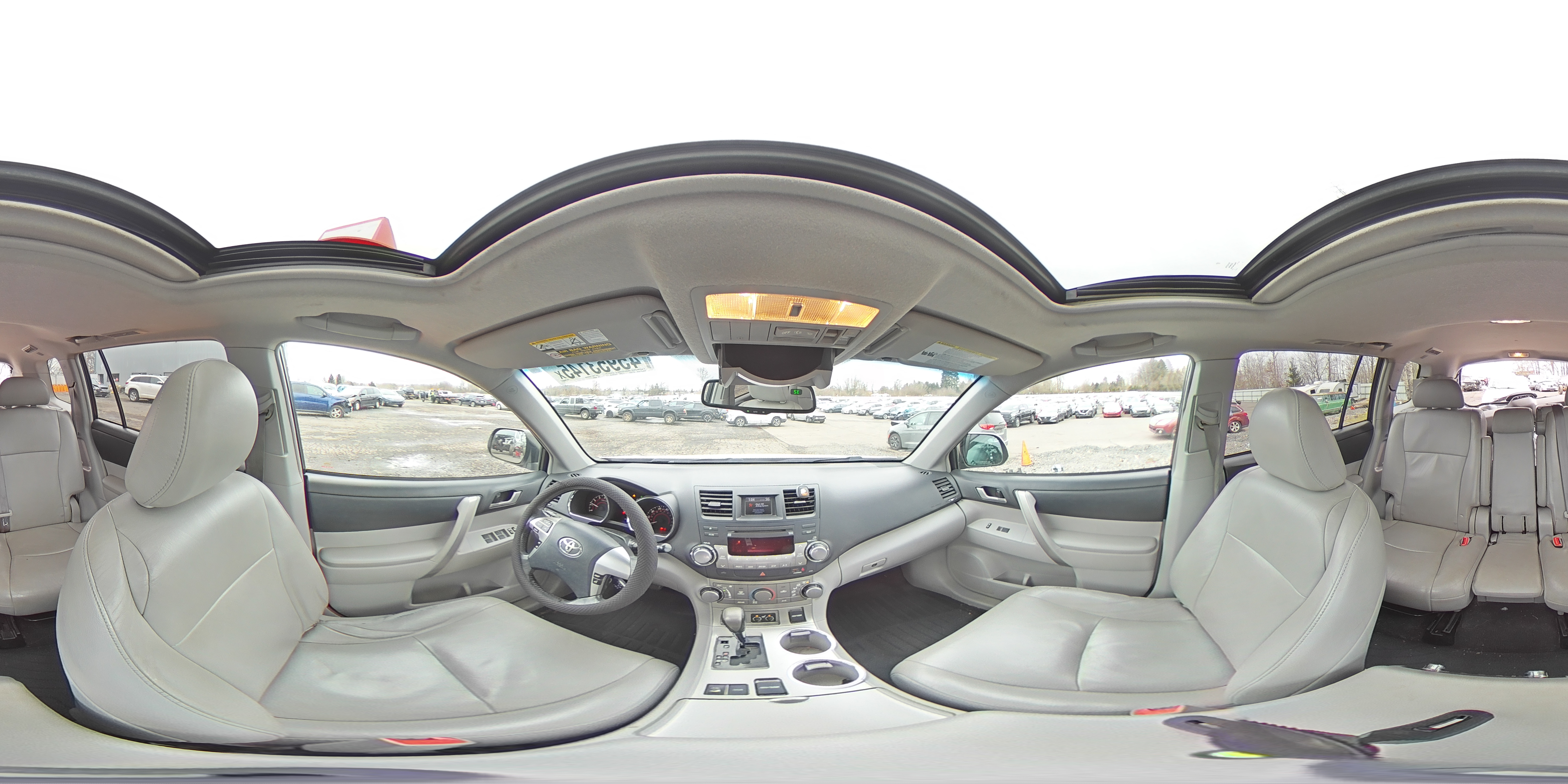2012 Toyota Highlander - Image 13