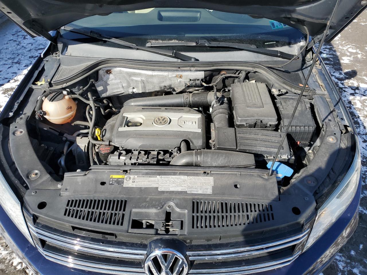 2016 Volkswagen Tiguan - Image 11