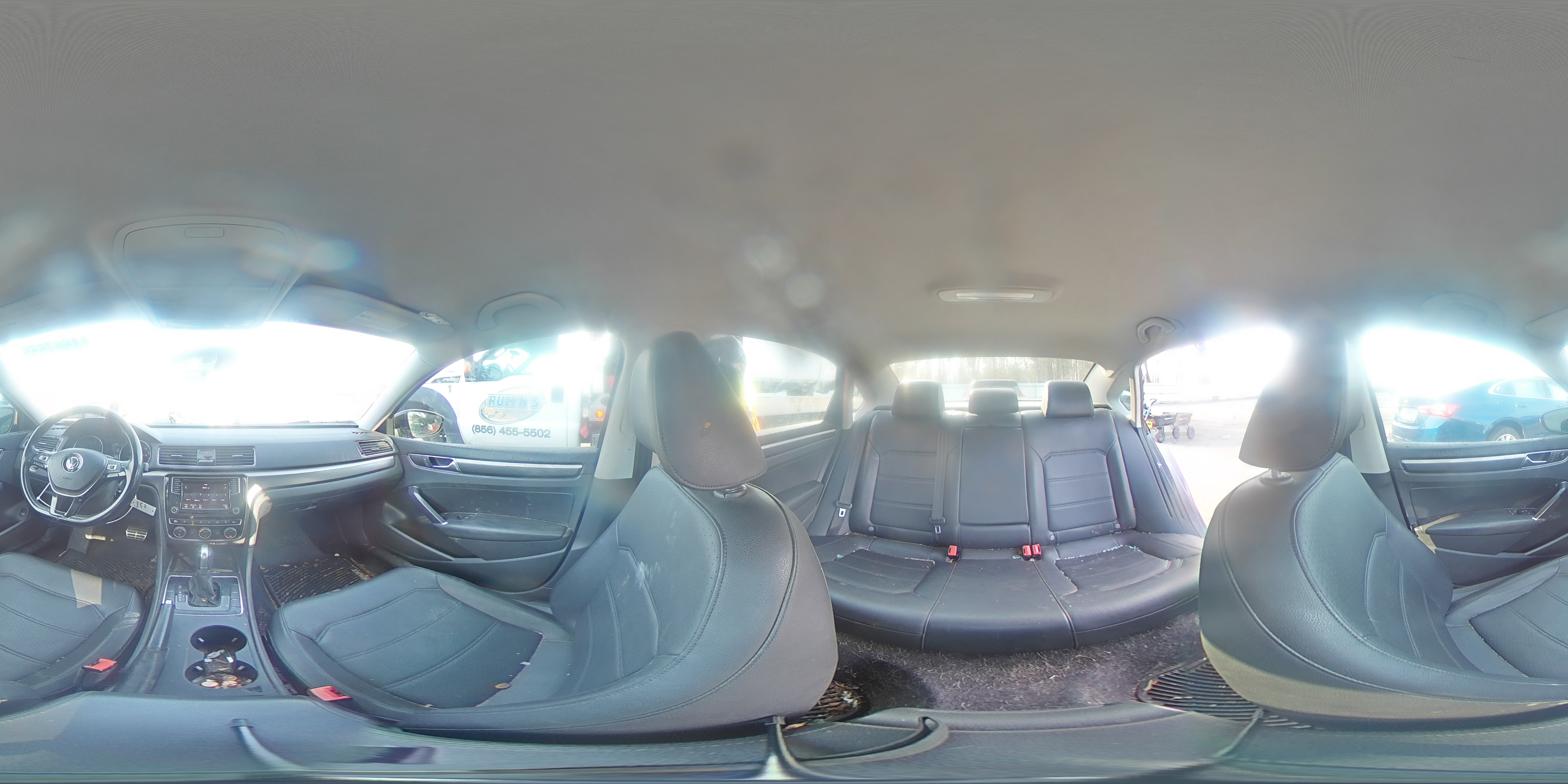 2018 Volkswagen Passat - Image 12