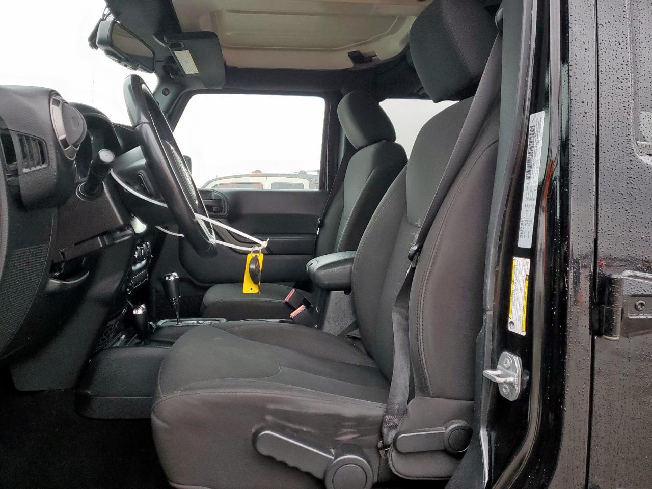 2016 Jeep Wrangler - Image 7