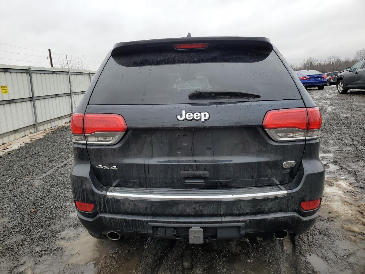 2017 Jeep Grand Cherokee - Image 6