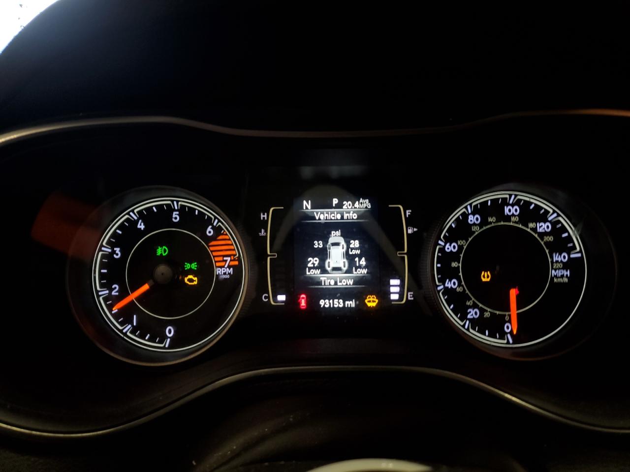 2019 Jeep Grand Cherokee - Image 9