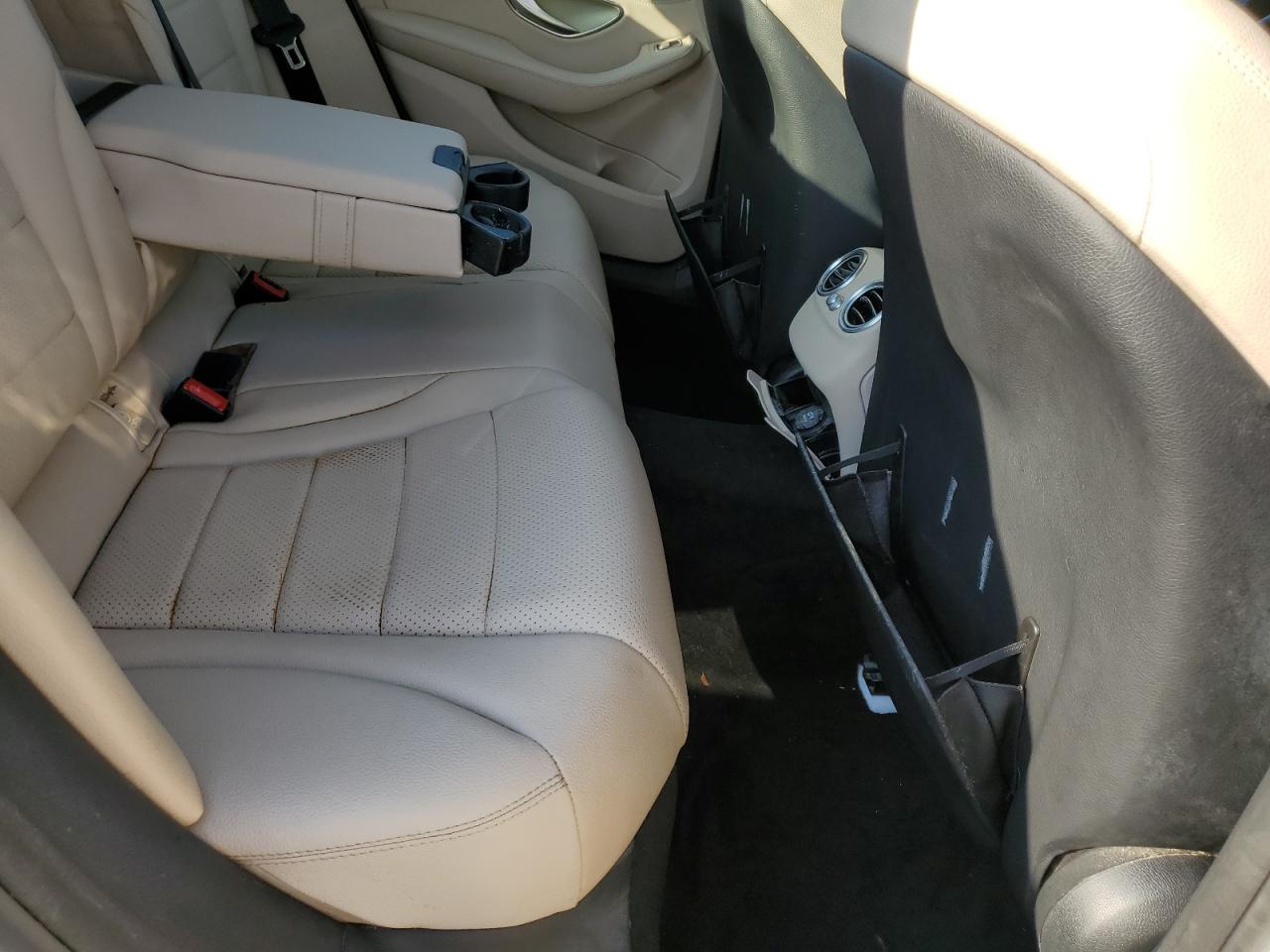 2015 Mercedes-Benz C-klasse - Image 10