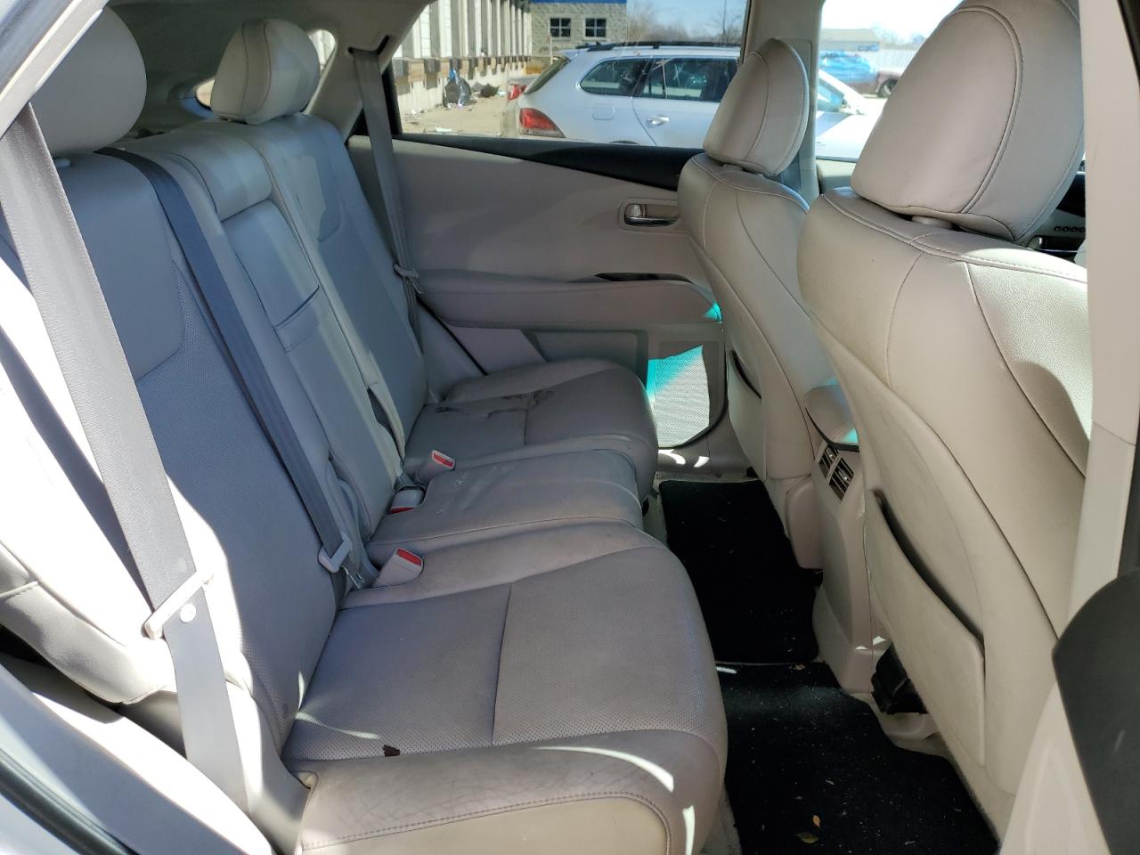 2012 Lexus RX - Image 12