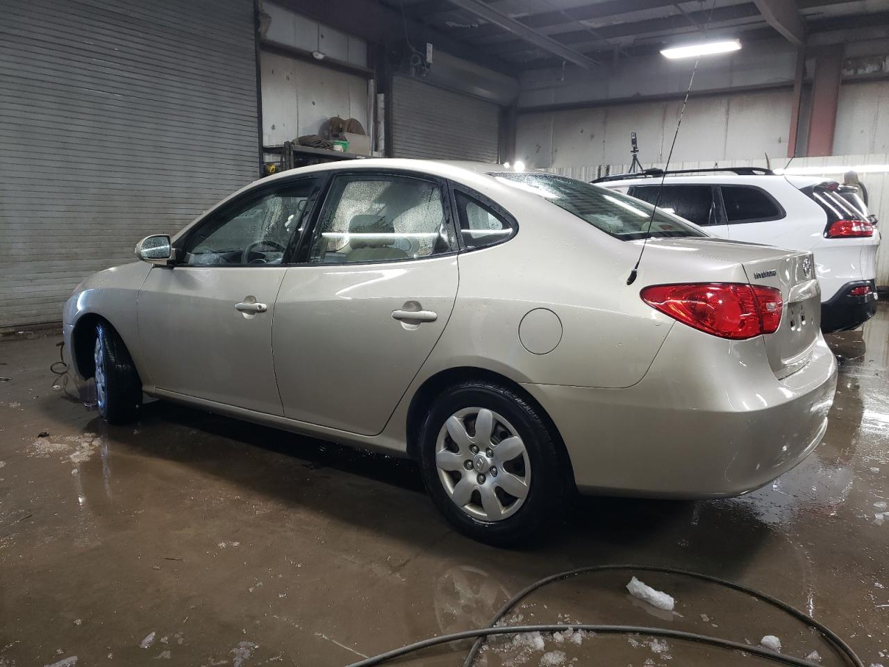 2007 Hyundai Elantra - Image 2