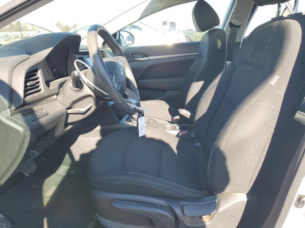 2019 Hyundai Elantra - Image 7