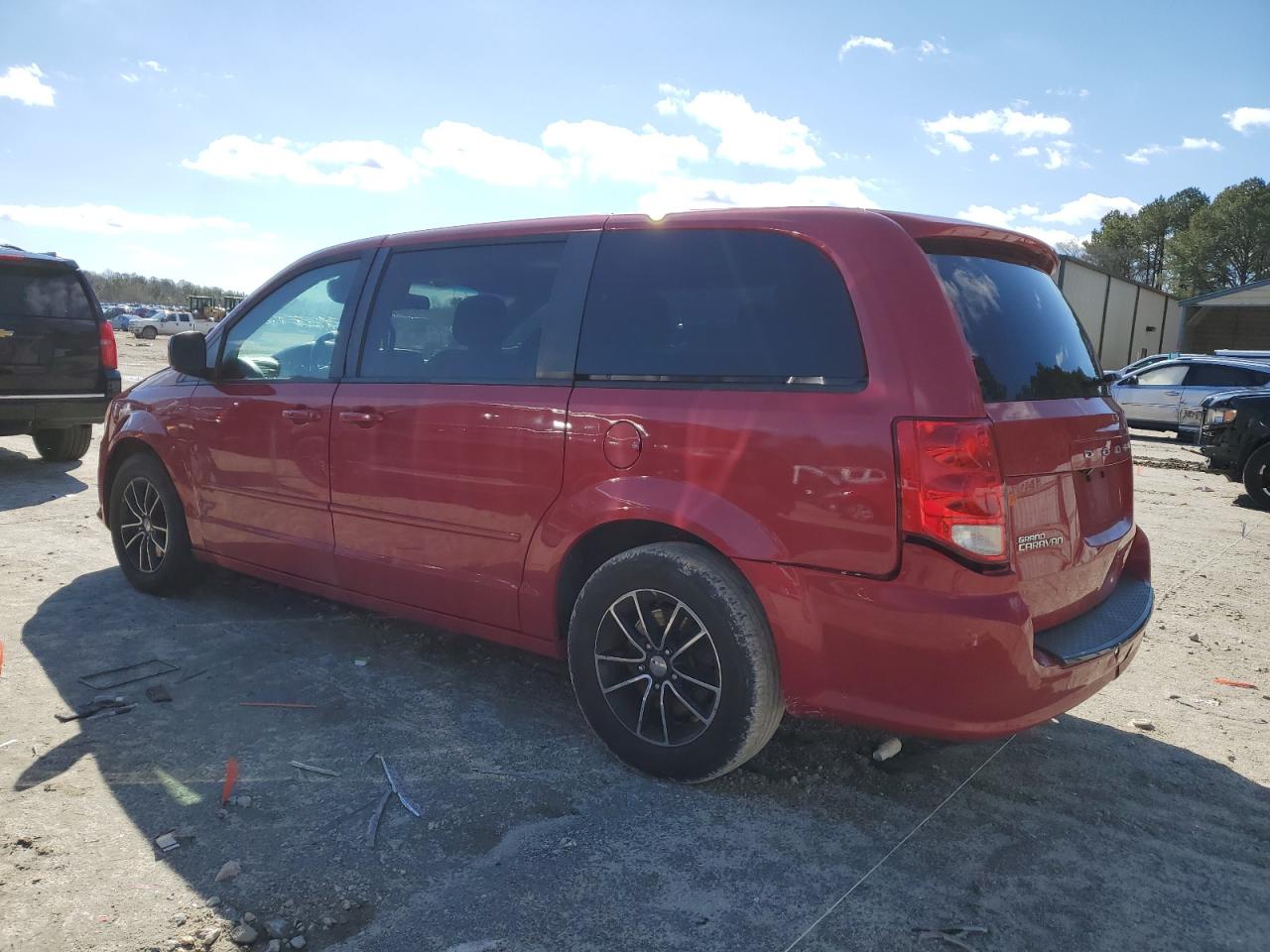2016 Dodge Caravan - Image 2