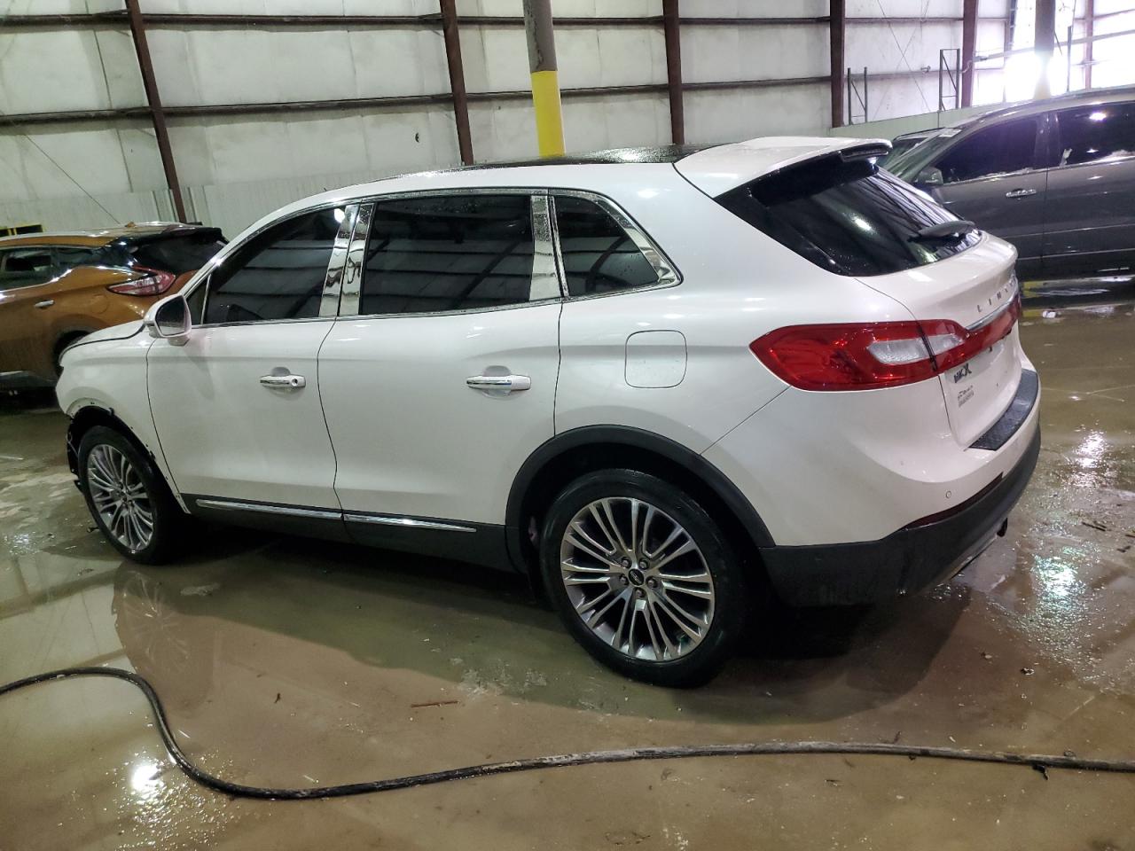2017 Lincoln MKX - Image 2