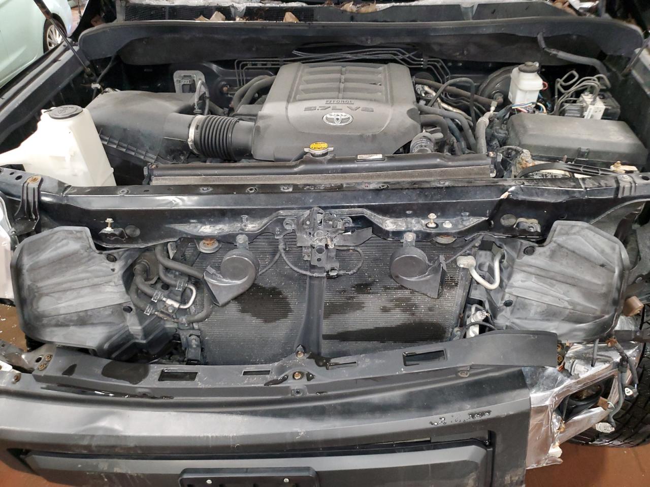 2016 Toyota Tundra - Image 11