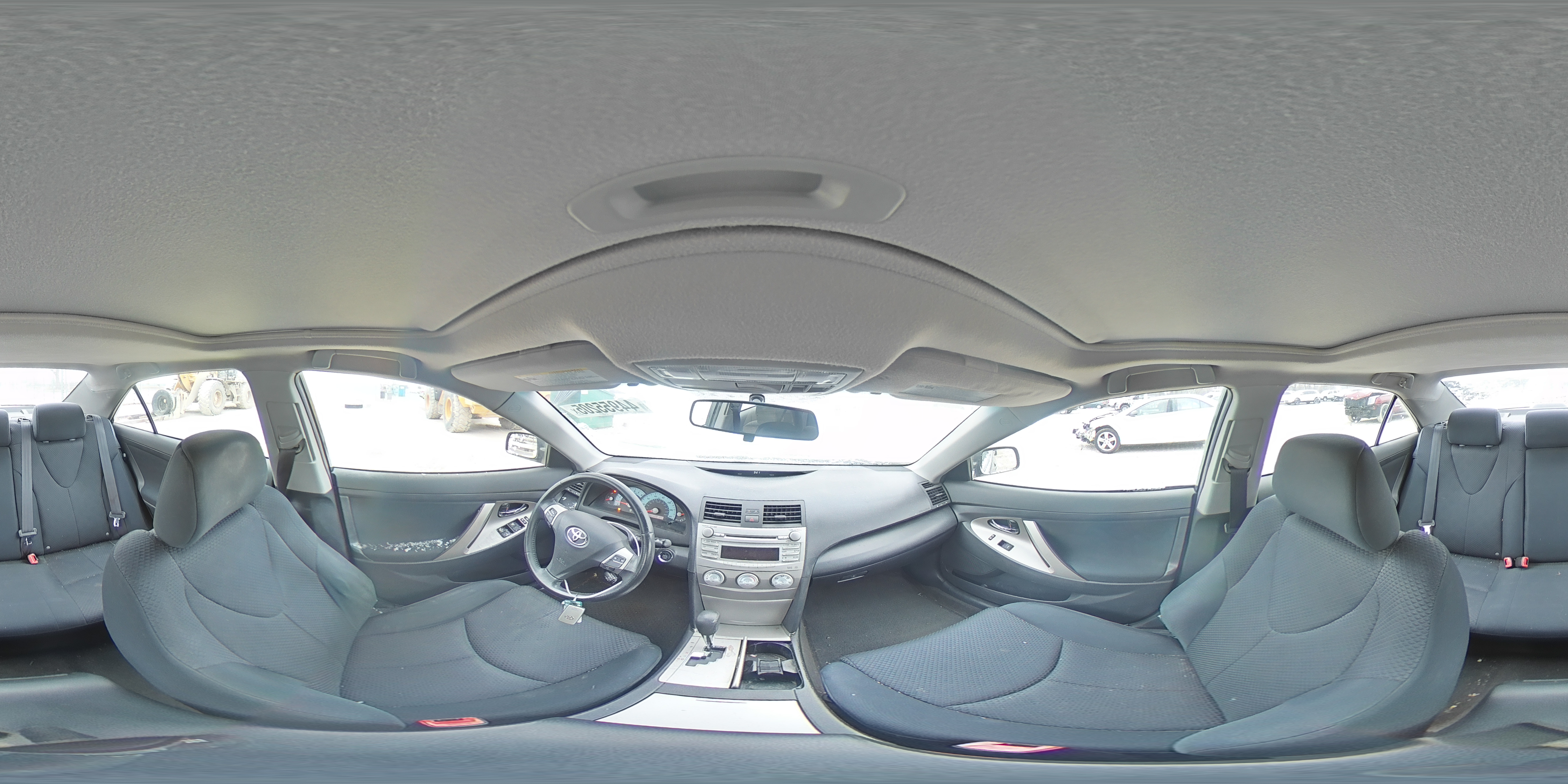 2010 Toyota Camry - Image 13
