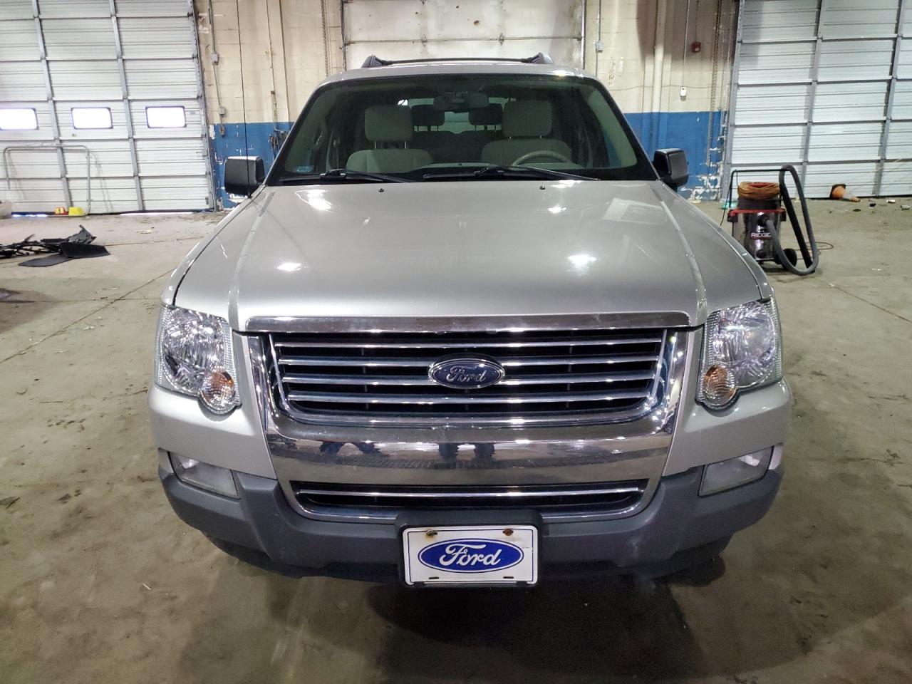 2006 Ford Explorer - Image 5