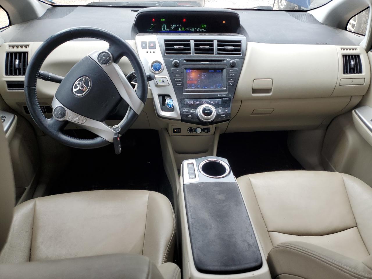 2014 Toyota Prius - Image 8