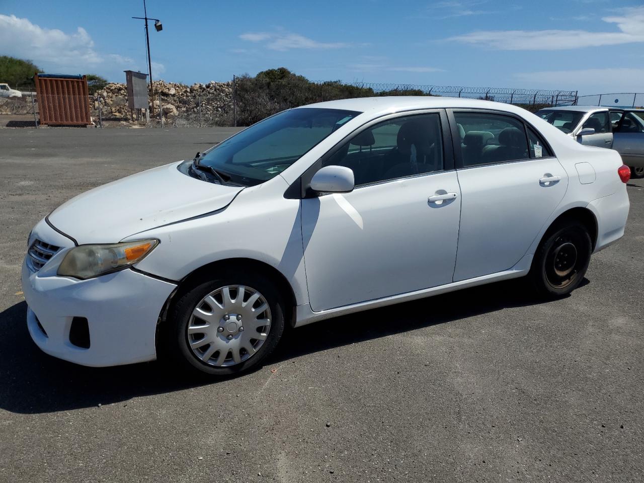 2013 Toyota Corolla Base na sprzedaż w Kapolei, HI - Front End