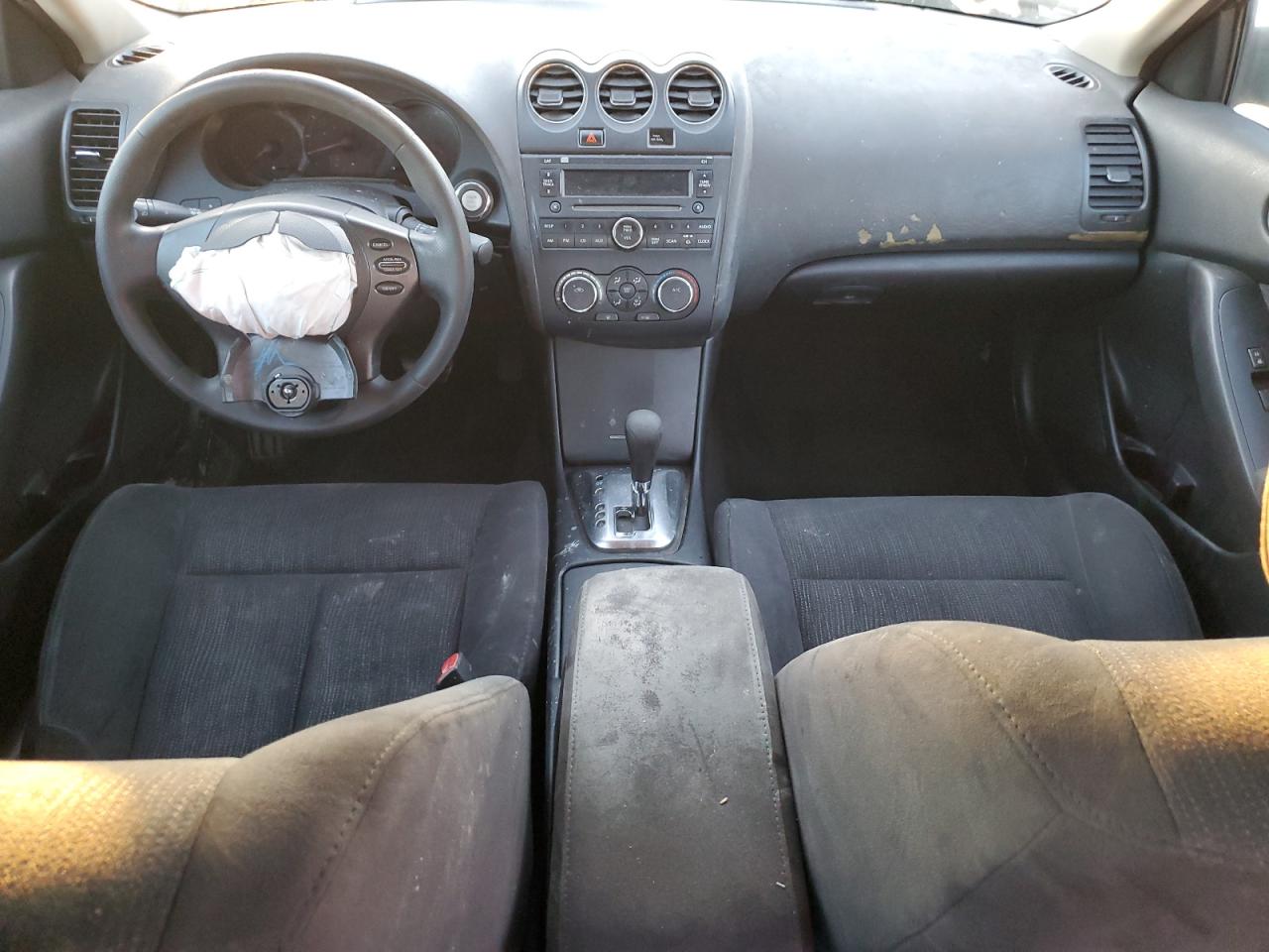 2012 Nissan Altima - Image 8