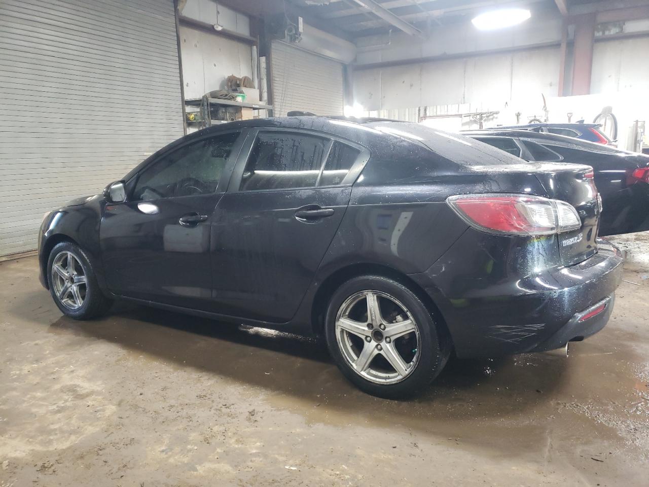 2010 Mazda 3 - Image 2