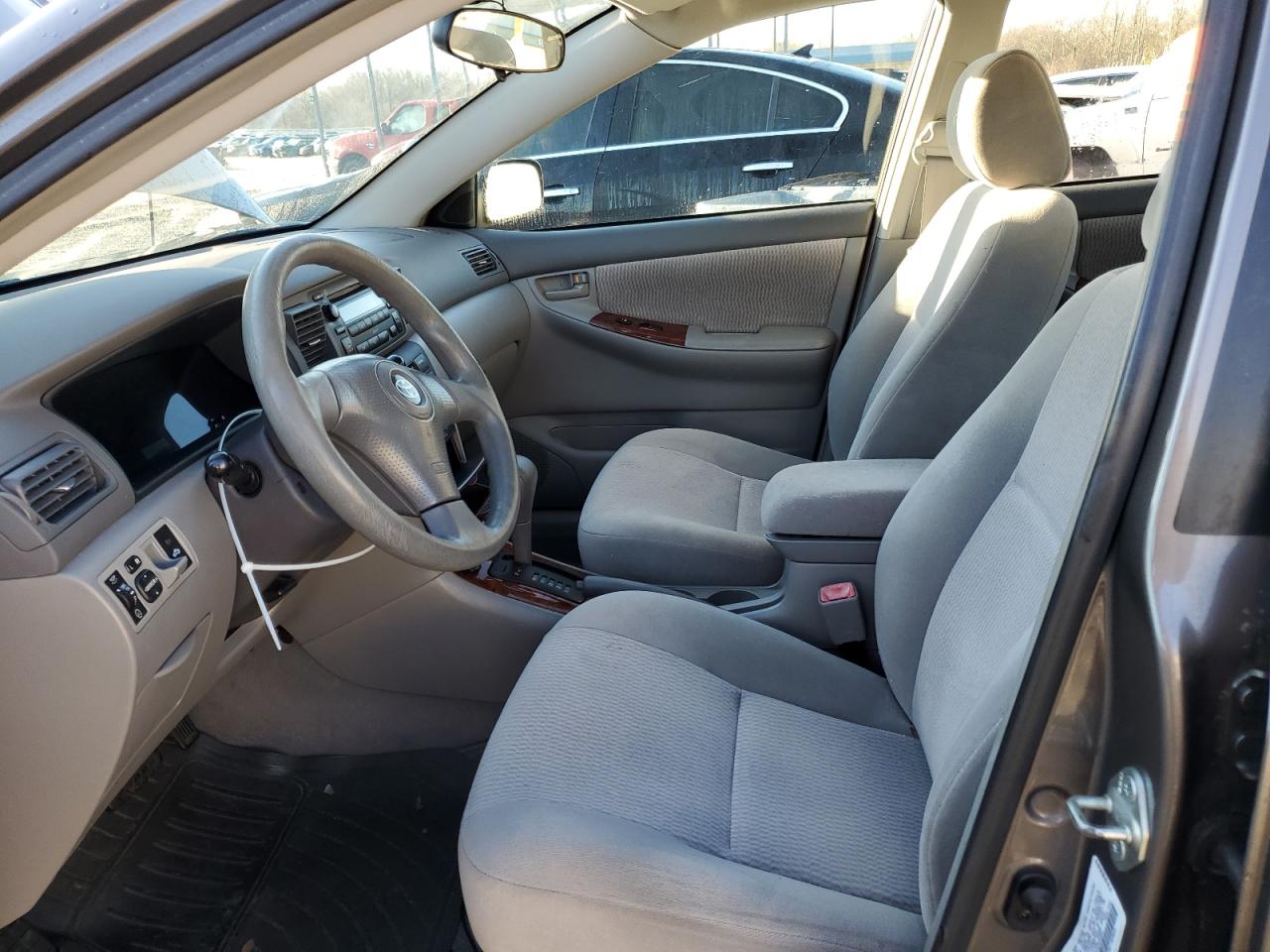 2005 Toyota Corolla - Image 7