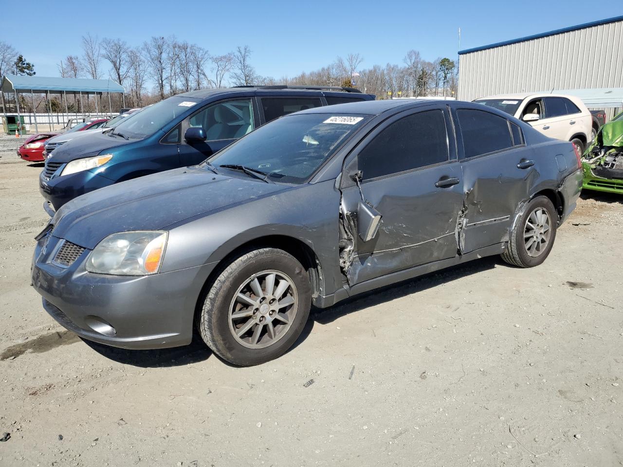 2004 Mitsubishi Galant - Image 1