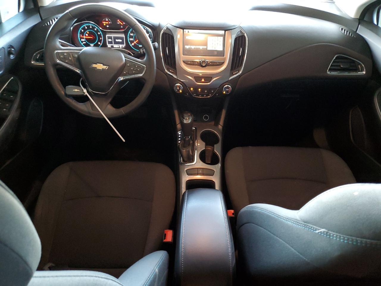 2016 Chevrolet Cruze - Image 8