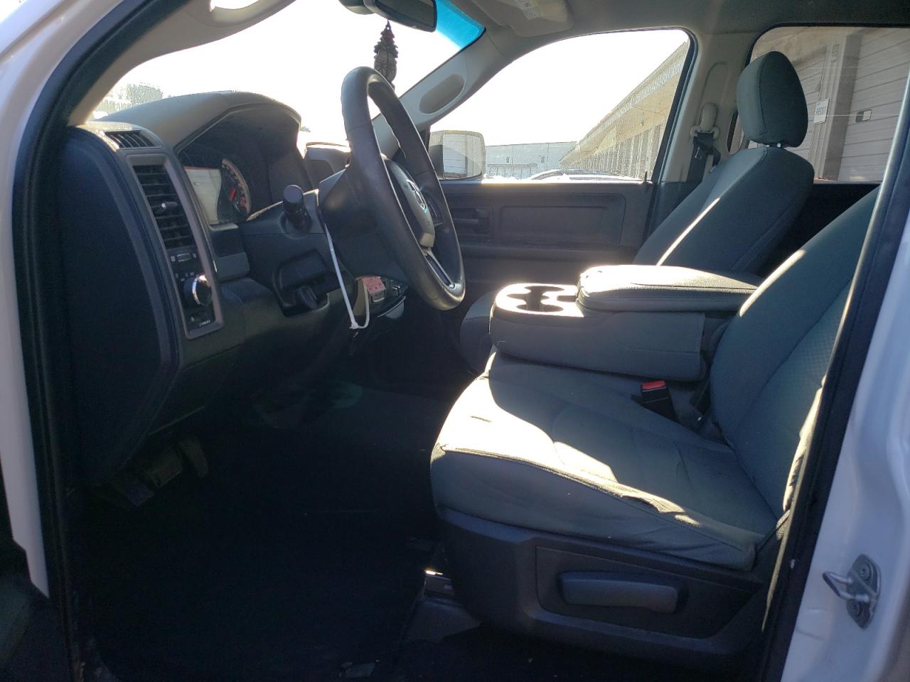 2019 RAM 1500 - Image 7