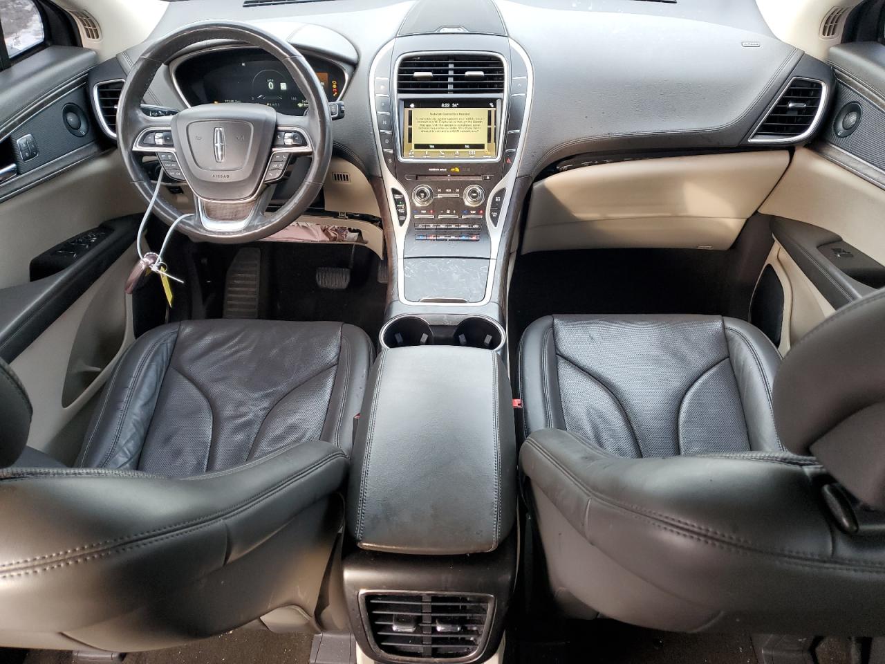 2019 Lincoln Nautilus - Image 8