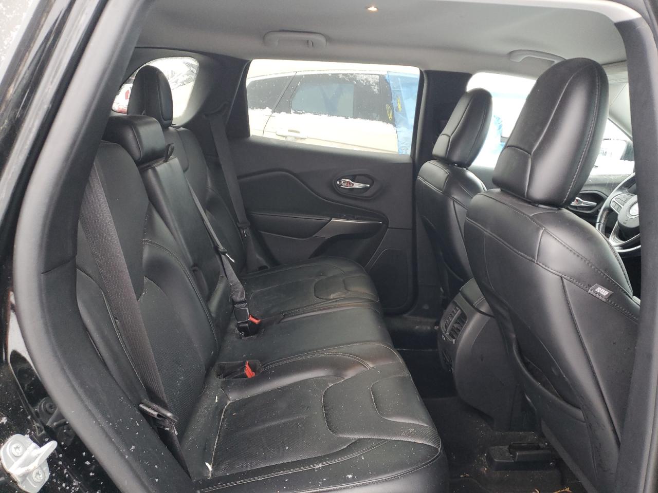 2020 Jeep Grand Cherokee - Image 11