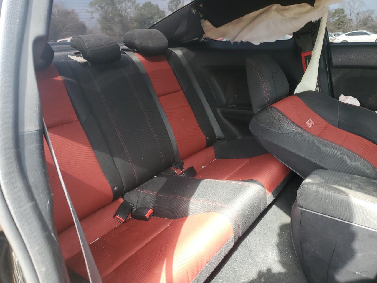 2015 Honda Civic - Image 11