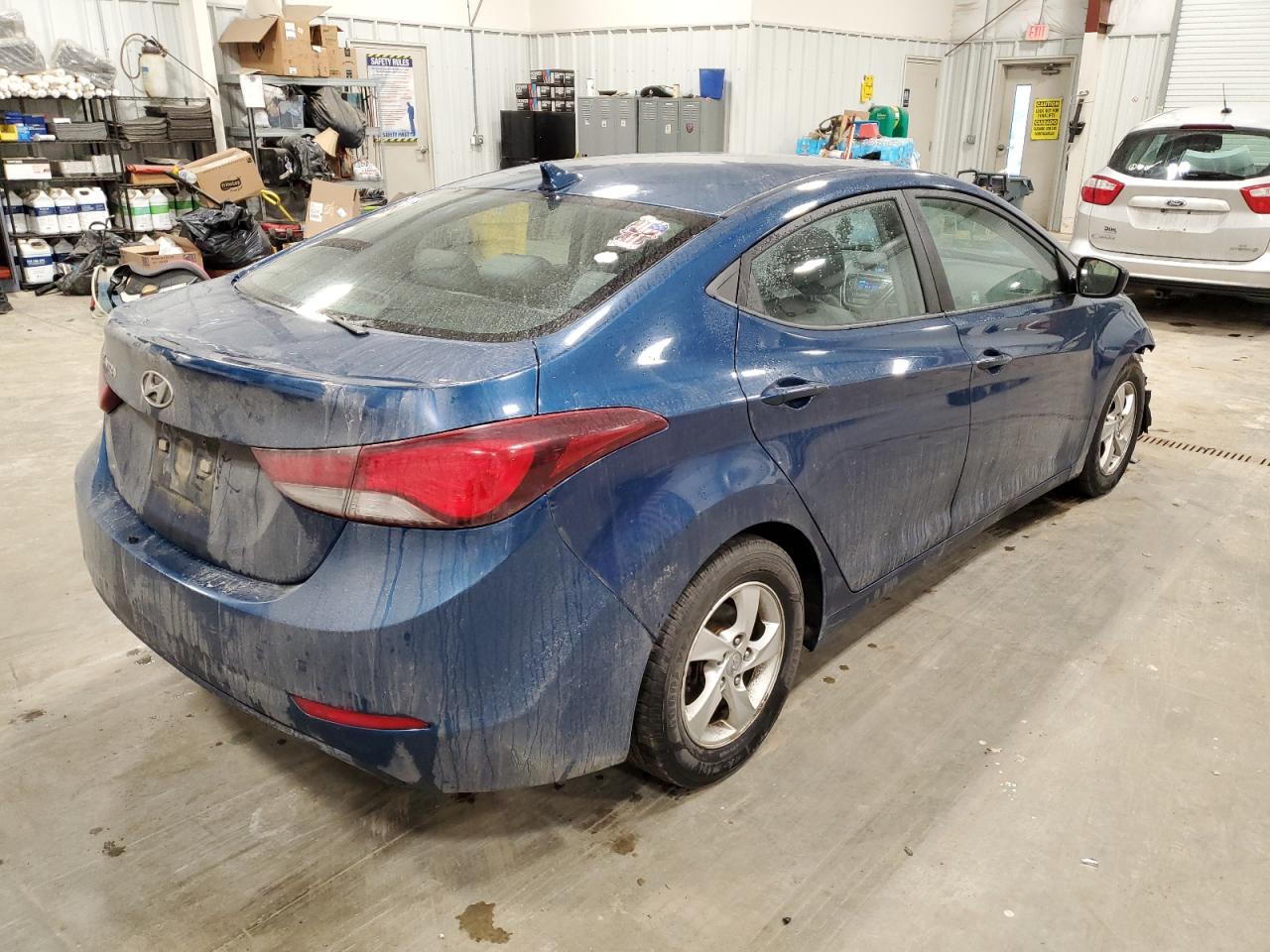 2014 Hyundai Elantra - Image 3