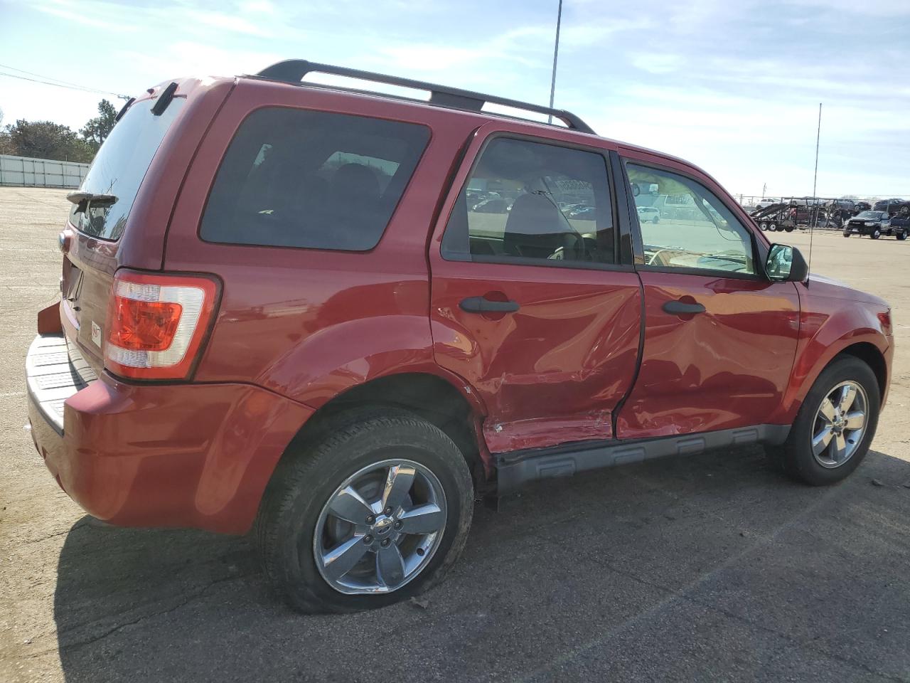 2010 Ford Escape - Image 3