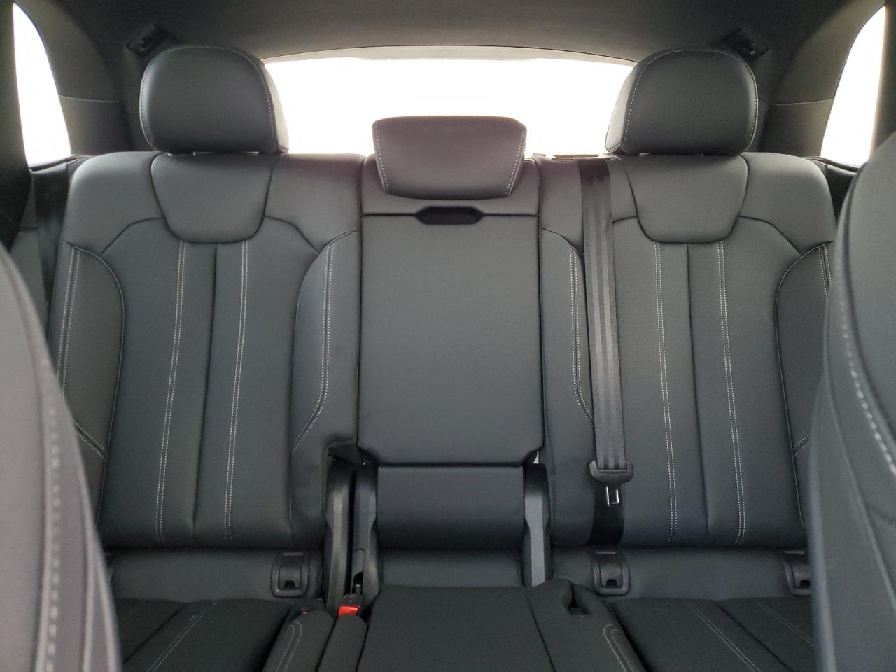 2024 Audi Q5 - Image 10