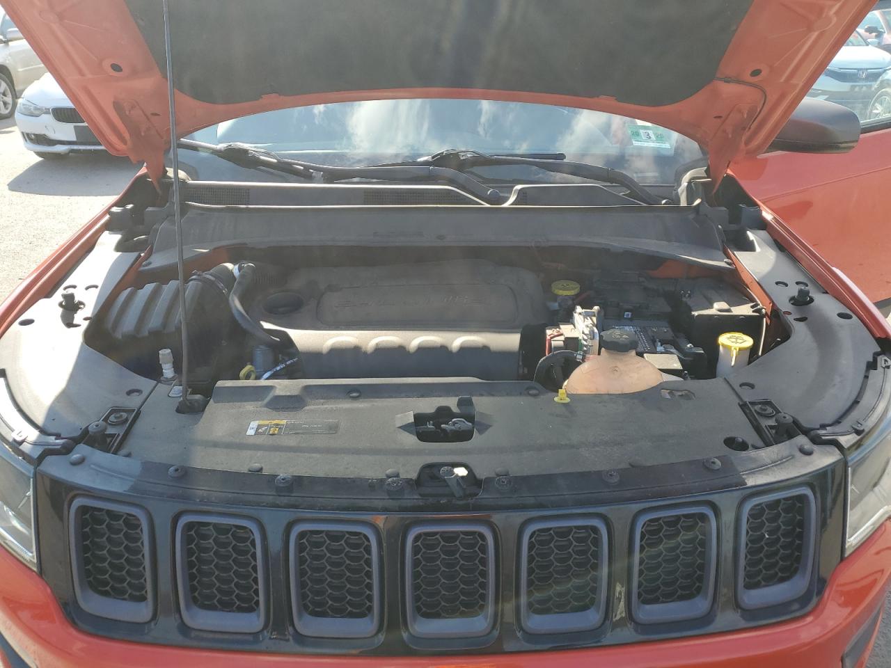 2018 Jeep Compass - Image 12