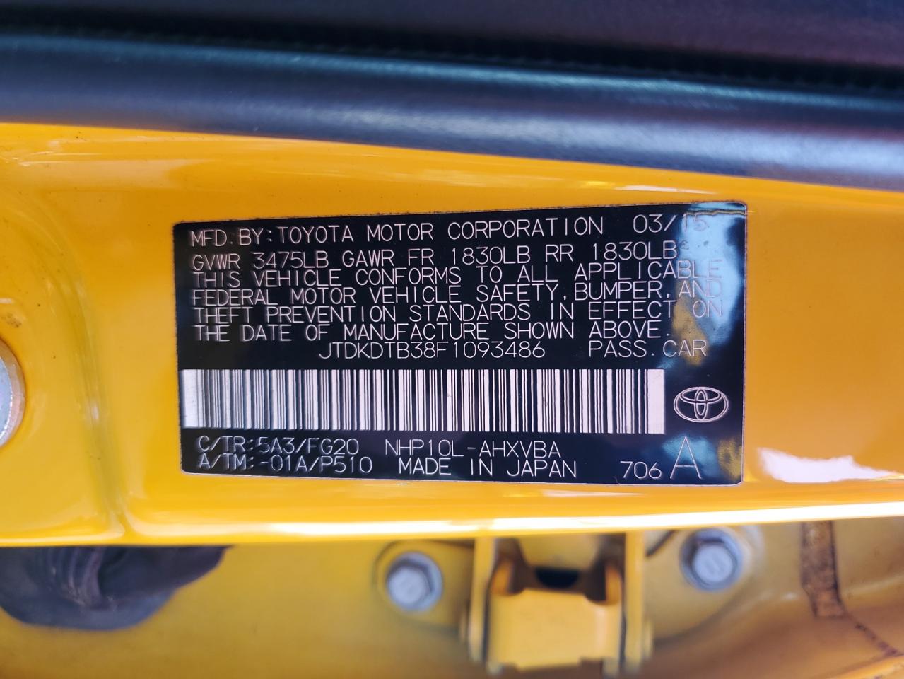 2015 Toyota Prius - Image 13