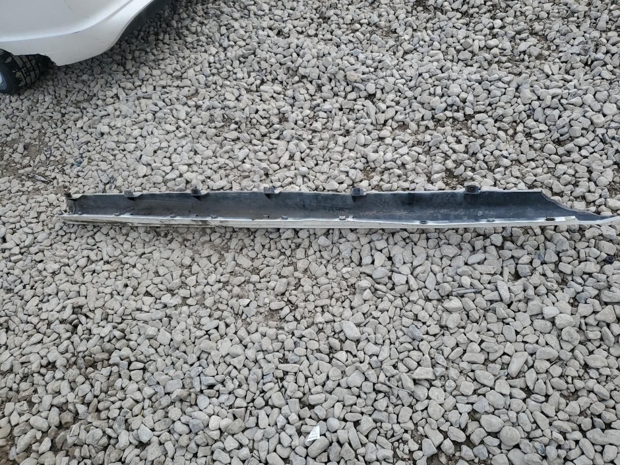 2010 Chrysler Town & Country - Image 13