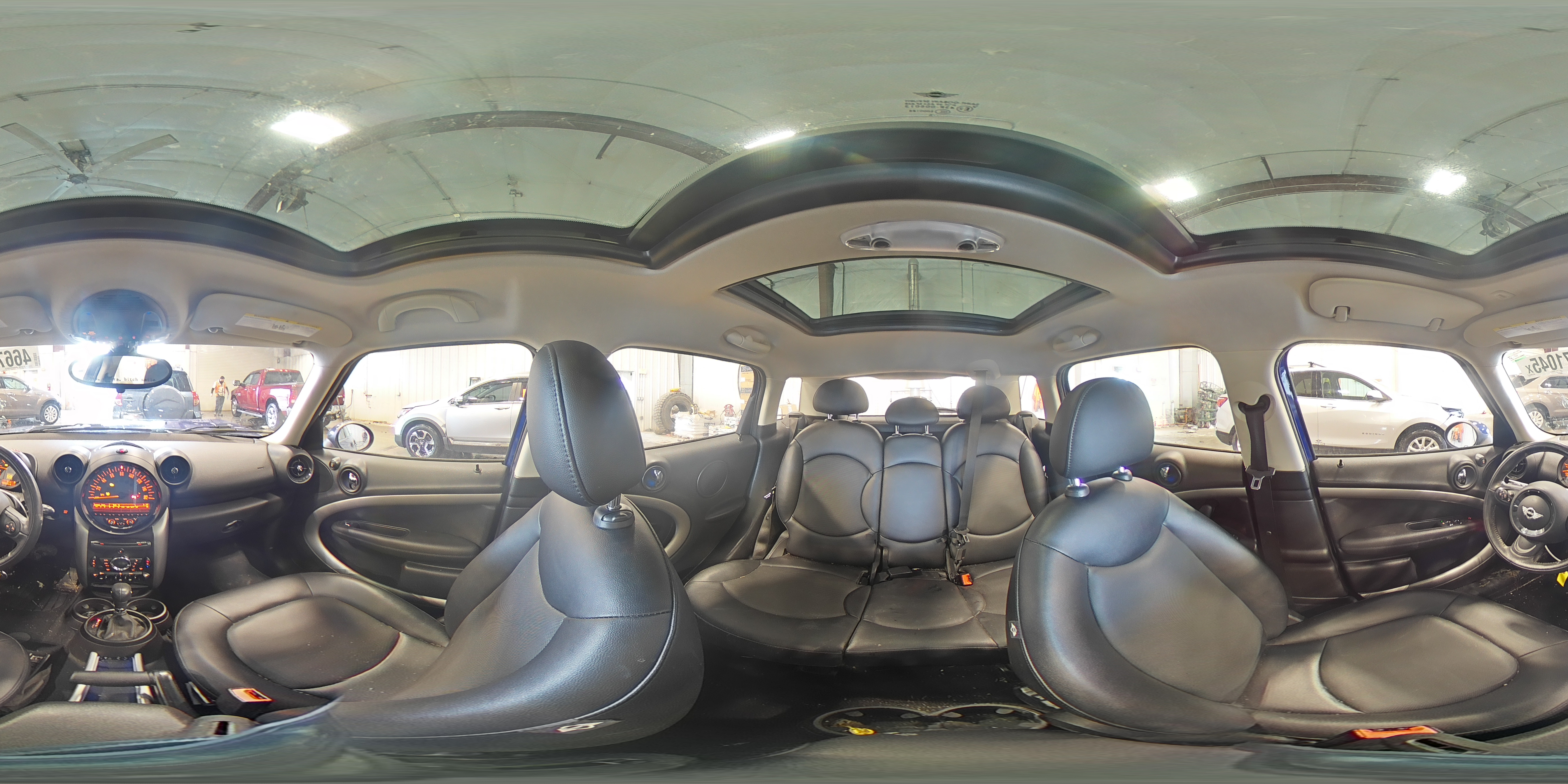 2015 MINI Cooper - Image 14