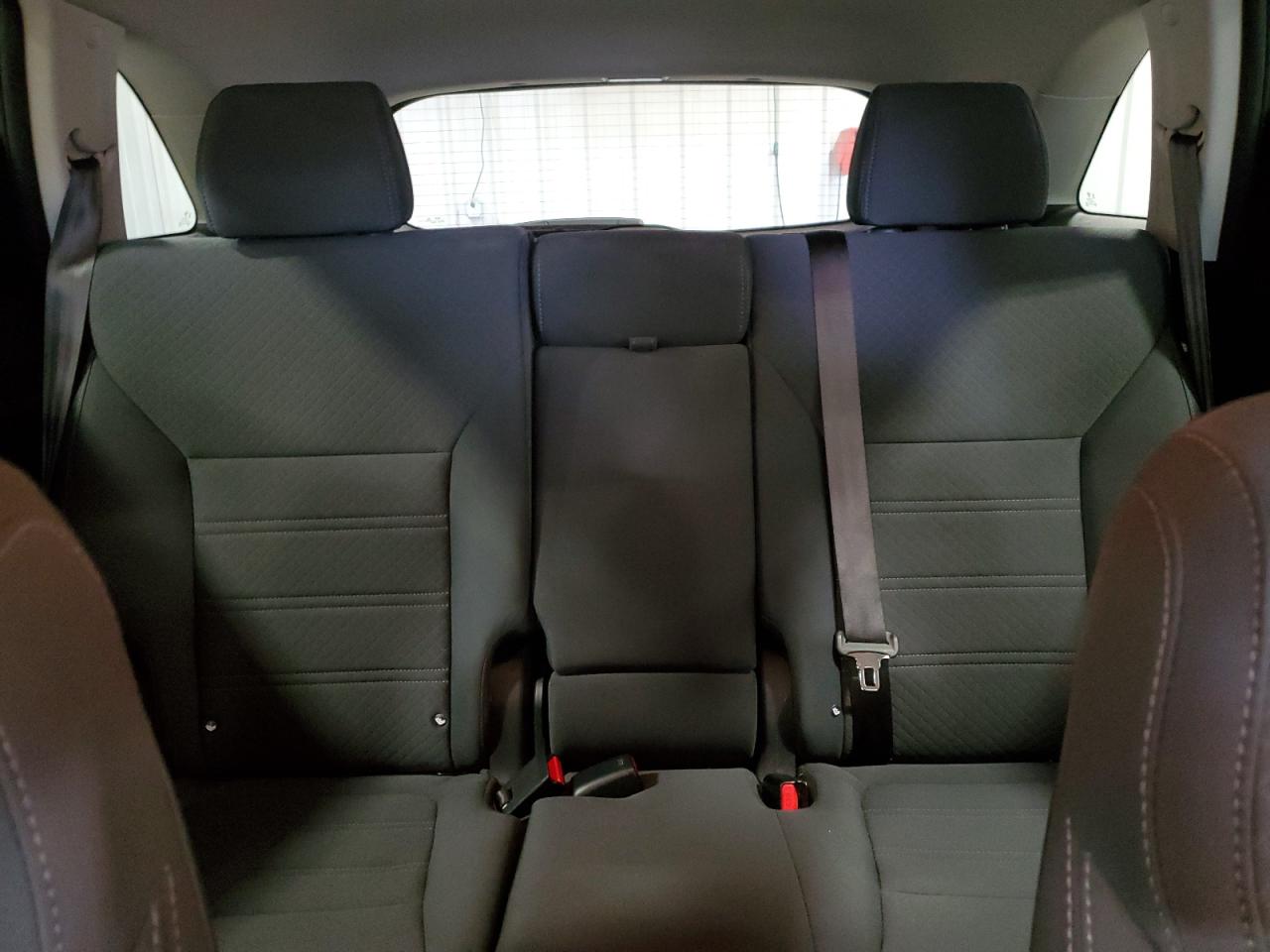 2017 Kia Sorento - Image 10