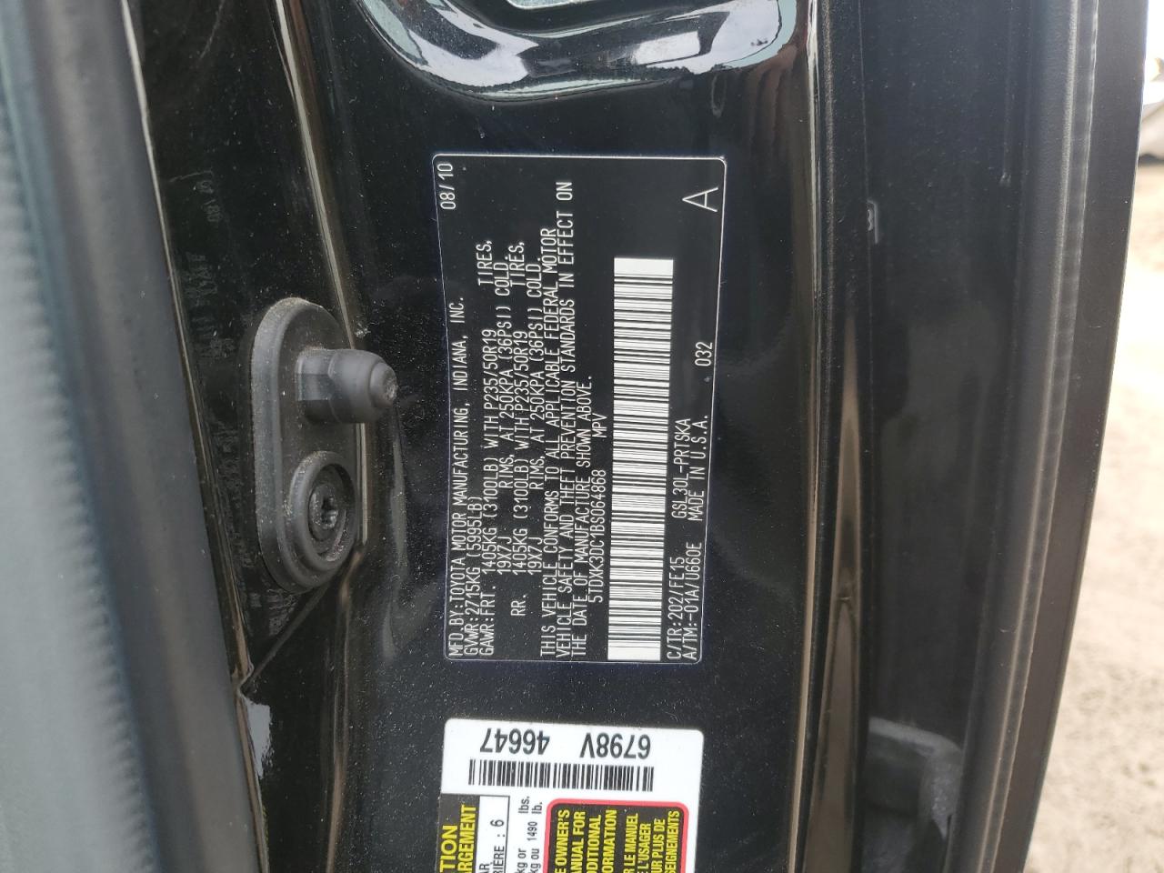 2011 Toyota Sienna - Image 13